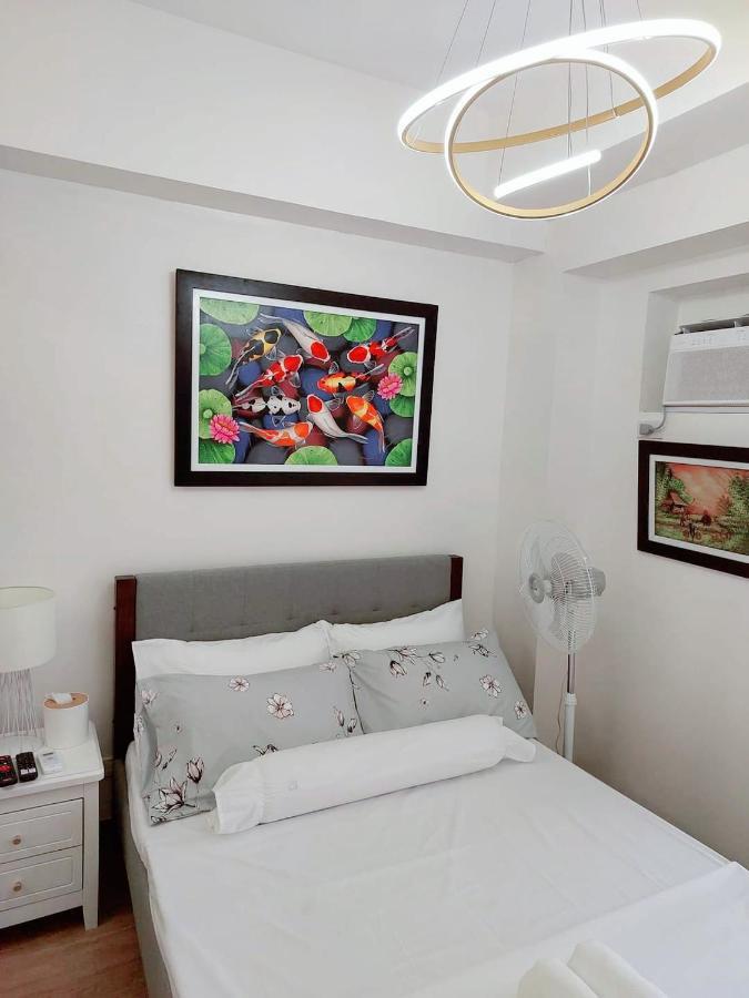 Infina Towers Project 4 Aurora Boulevard Quezon City Manila Exterior photo
