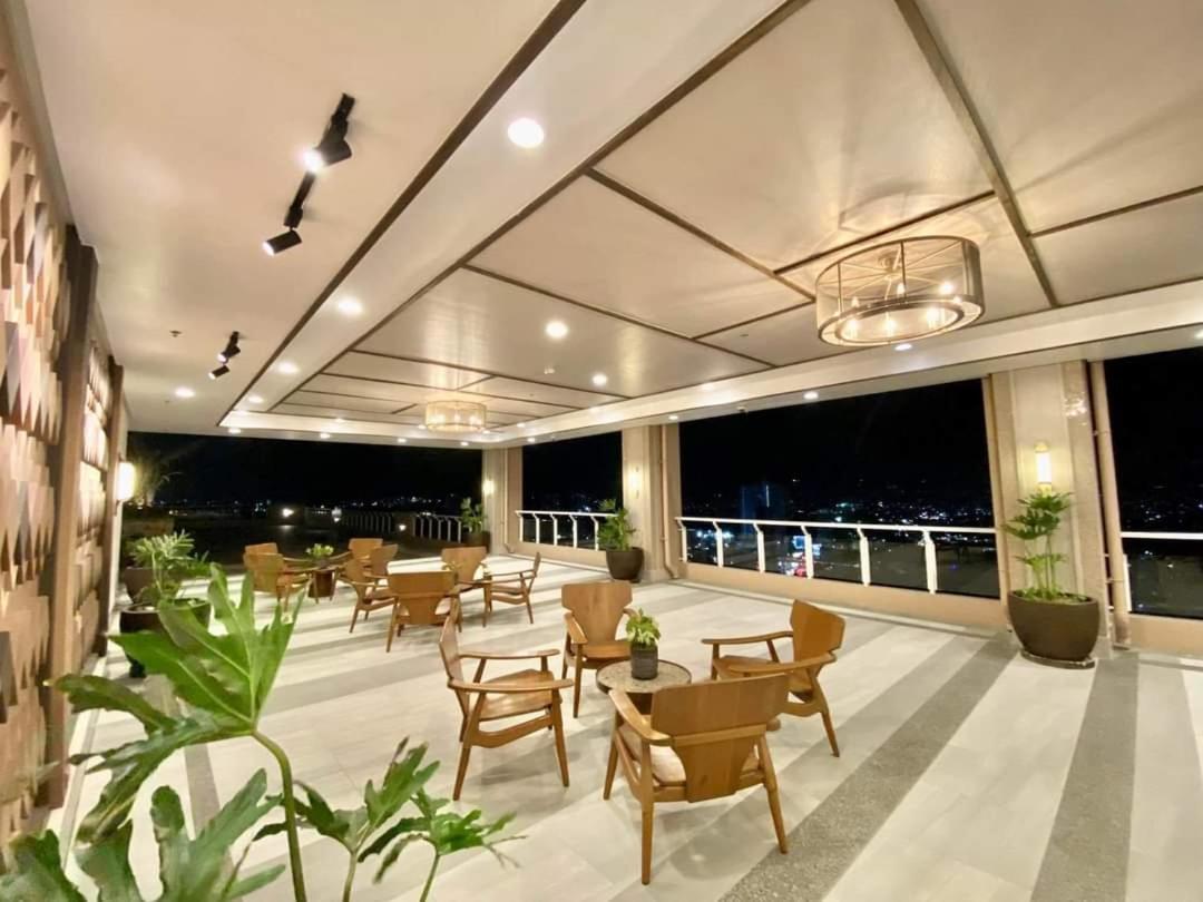 Infina Towers Project 4 Aurora Boulevard Quezon City Manila Exterior photo